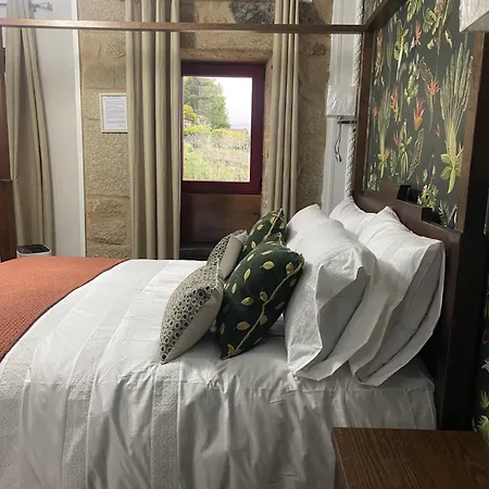Os Fentos Bed & Breakfast *