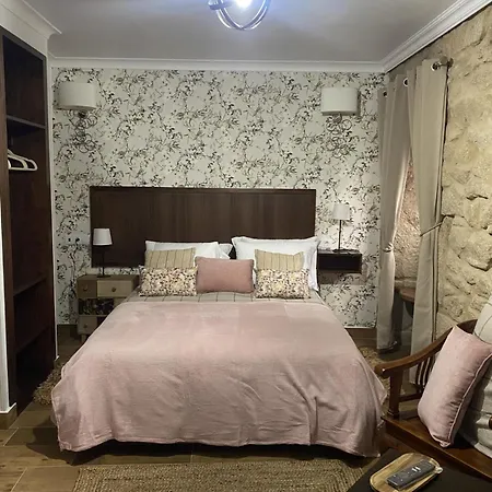 Bed & Breakfast Os Fentos *